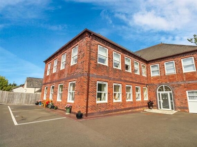 2 Bedroom Apartment For Sale In Taunton, Somerset