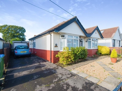 2 bedroom detached bungalow for sale in The Grove, SOUTHAMPTON, SO19