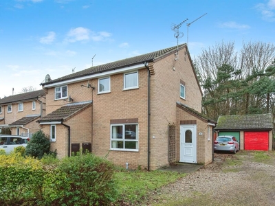 2 bedroom end of terrace house for sale in Anderson Walk, Bury St. Edmunds, IP32