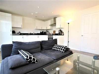 2 bedroom flat for rent in Kings Road, Reading, RG1