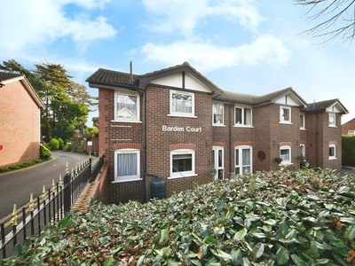 2 bedroom flat for sale in Barden Court, Maidstone, ME14 5AP, ME14
