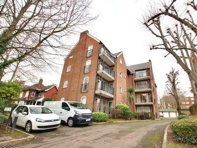 2 bedroom flat for sale in Highfield, Southampton, SO17