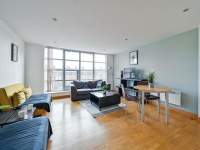 2 Bedroom Flat For Sale In Spitalfields, London