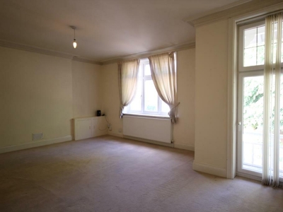 2 bedroom duplex for rent in **DUPLEX APARTMENT!** Berkeley Avenue, Mapperley Park, Nottingham, NG3