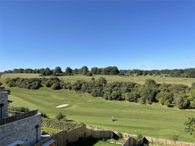 2 bedroom penthouse for sale in Chilbolton Avenue, Winchester, Hampshire, SO22