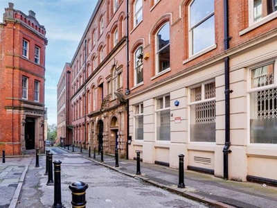 2 Bedroom Penthouse For Sale In The Lace Market, Nottinghamshire