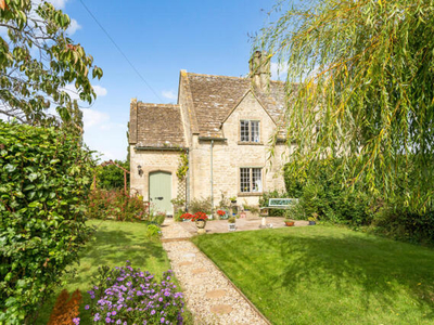 2 Bedroom Semi-detached House For Sale In Cirencester