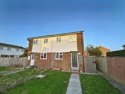 2 bedroom semi-detached house for sale in Filder Close, Eastbourne, BN22