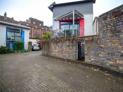 2 bedroom semi-detached house for sale in Picton Mews, Montpelier, Bristol, BS6