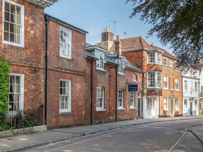 2 bedroom terraced house for sale in Great Minster Street, Winchester, Hampshire, SO23