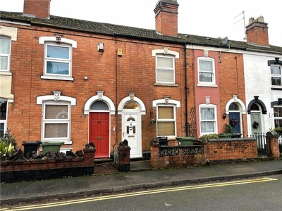 2 bedroom terraced house for sale in Hamilton Road, Worcester, Worcestershire, WR5