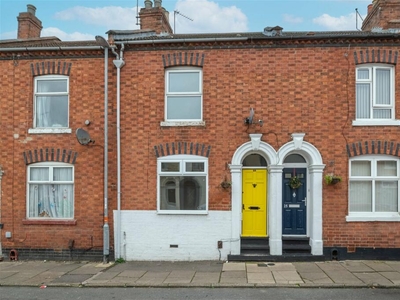 3 bedroom terraced house for sale in Military Road, Northampton, NN1 3ET, NN1