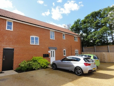 3 bedroom apartment for sale in East Close, Bury St Edmunds, IP33