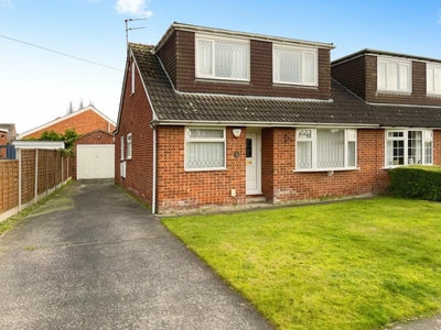 3 bedroom bungalow for sale in Abbots Gait, Huntington, York, North Yorkshire, YO32