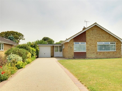 3 bedroom bungalow for sale in Fernhurst Drive, Goring-by-Sea, Worthing, West Sussex, BN12