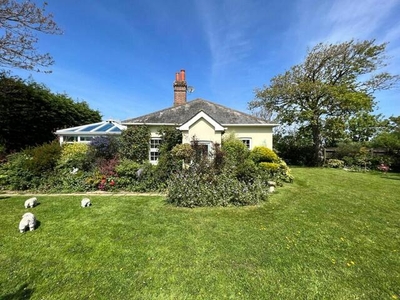 3 Bedroom Bungalow For Sale In Milford On Sea, Lymington