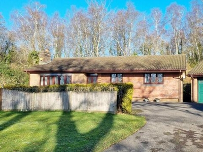 3 Bedroom Detached Bungalow For Sale In Eastleigh, Hampshire
