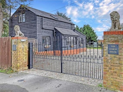 3 Bedroom Detached House For Sale In Chelmsford, Essex