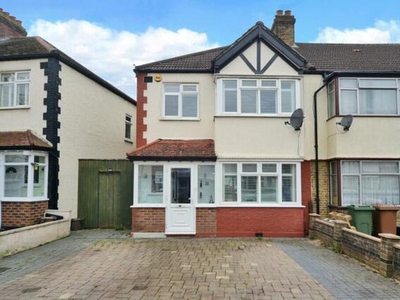 3 Bedroom End Of Terrace House For Sale In Cheam, Sutton