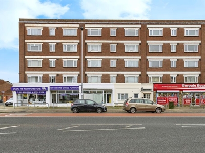 3 bedroom flat for sale in London Road, Portsmouth, PO2