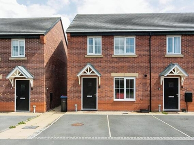 3 Bedroom House Farndon Cheshire West And Chester