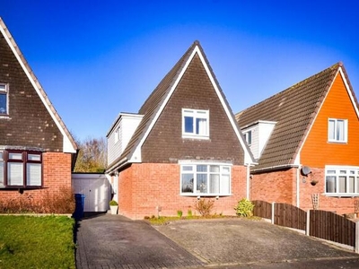 3 Bedroom Link Detached House For Sale In Lichfield