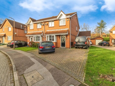 3 bedroom semi-detached house for sale in Aintree Close, Bletchley, MILTON KEYNES, MK3