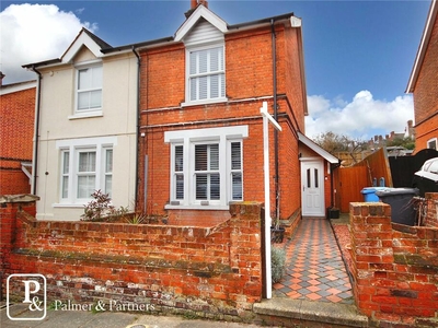 3 bedroom semi-detached house for sale in Martin Road, Ipswich, Suffolk, IP2