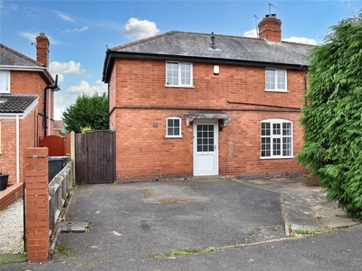 3 bedroom semi-detached house for sale in Sabrina Avenue, Worcester, Worcestershire, WR3