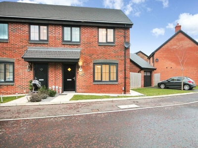 3 bedroom semi-detached house for sale in Sandpiper Crescent, Newcastle upon Tyne, Tyne and Wear, NE15