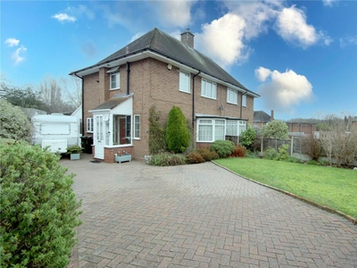 3 bedroom semi-detached house for sale in Tanhouse Farm Road, Solihull, West Midlands, B92