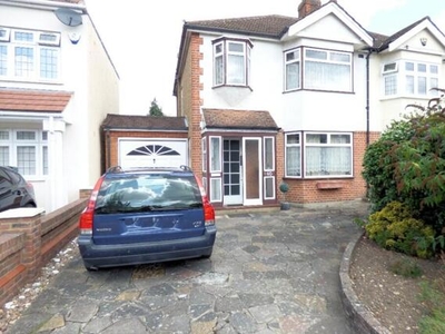 3 Bedroom Semi-detached House For Sale In Upminster, Essex