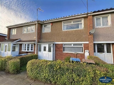 3 Bedroom Terraced House For Sale In Courthouse Green