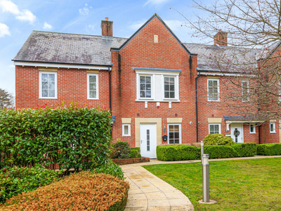 3 bedroom terraced house for sale in Farley Reach, 9 Chilbolton Avenue, Winchester, SO22