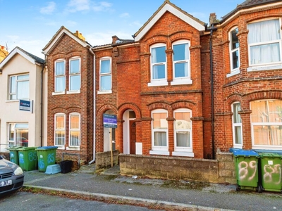 3 bedroom terraced house for sale in Livingstone Road, Southampton, Hampshire, SO14