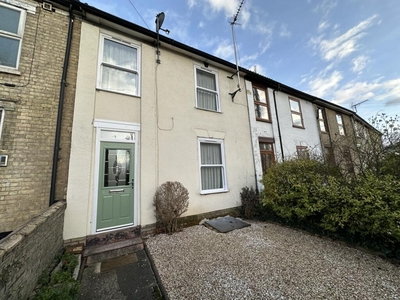3 bedroom terraced house for sale in Norwich Road, IP1