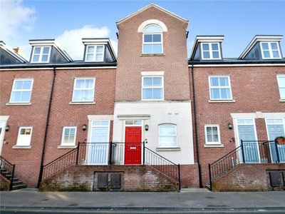 3 bedroom terraced house for sale in Portland Walk, Worcester, Worcestershire, WR1