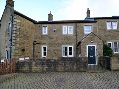3 bedroom terraced house for sale in Weavers Court, Queensbury, Bradford, BD13