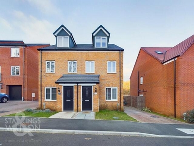 3 Bedroom Town House For Sale In Hellesdon