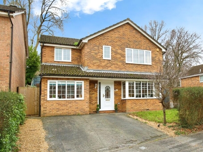 4 bedroom detached house for sale in Eden Road, Chartwell Green, Southampton, SO18