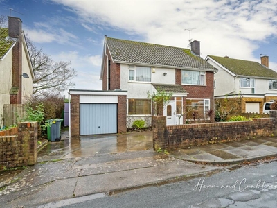 4 bedroom detached house for sale in Highfields, Llandaff, Cardiff, CF5