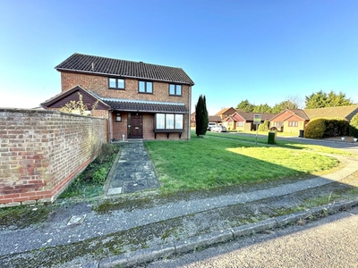 4 bedroom detached house for sale in Mayfield Road, IP4