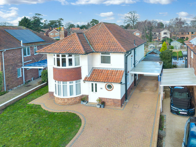 5 bedroom detached house for sale in Mayfield Road, Ipswich, Suffolk, IP4