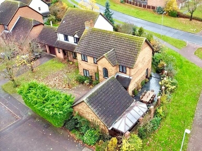 4 bedroom detached house for sale in Tabard Gardens, Newport Pagnell, MK16 0LX, MK16