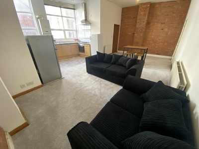 4 bedroom flat for rent in 16 Albion Street, City Centre, Leicester, LE1