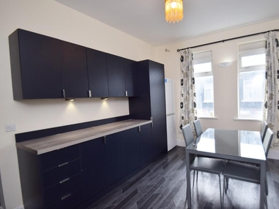 4 bedroom flat for rent in Ashford Street, Shelton, Stoke-On-Trent, ST4