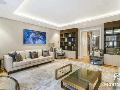 4 Bedroom Mews Property For Rent In Mayfair