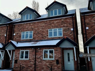 4 Bedroom Semi-detached House For Rent In Cheadle