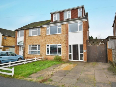 4 bedroom semi-detached house for sale in High View Road, Leamington Spa, CV32