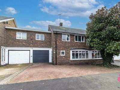 4 Bedroom Semi-detached House For Sale In Lee Chapel South